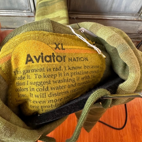 Aviator Nation University of Texas Pullover Hoodie Relaxed in Camo Size XL NWT - Picture 7 of 10